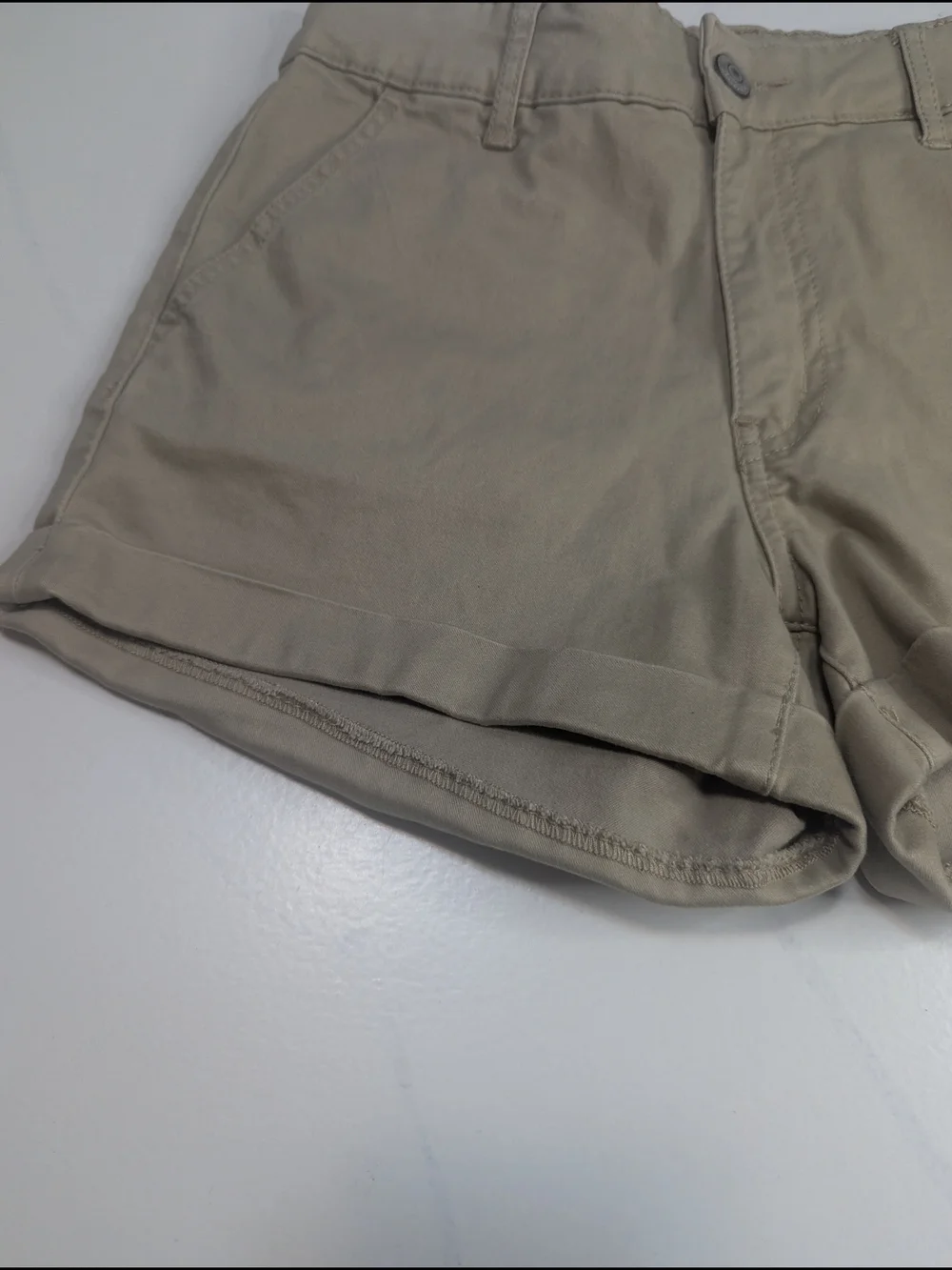 Aeropostale Aero High Rise Midi Shorts Khaki Tan Chino Cuffed Size 4